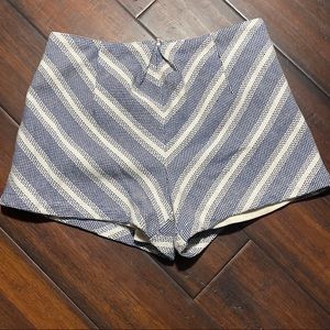 ILLA ILLA Women Shorts High Waist Size Medium